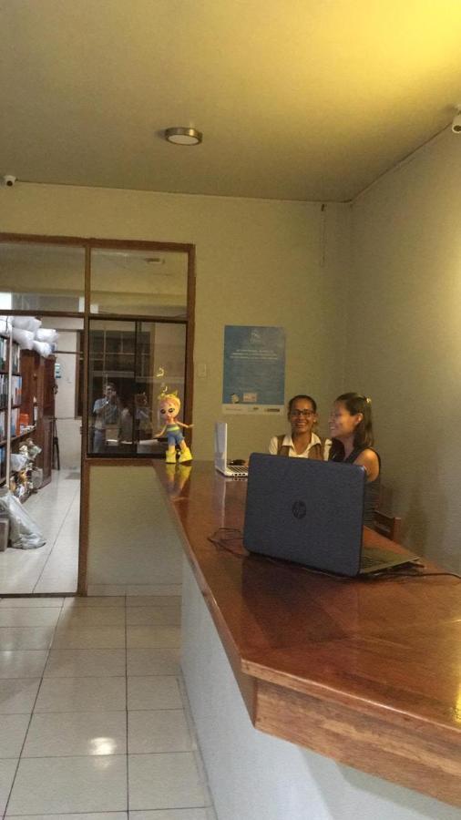 Tarapoto Hostal *** Hotel Iquitos Buitenkant foto
